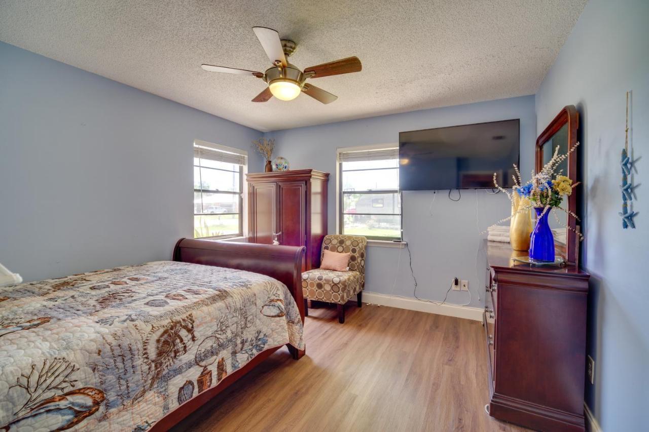 Lakewood Park Retreat On Fairway - 4 Mi To Beach! Exterior foto